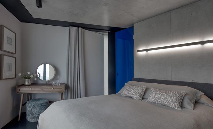 Edge House